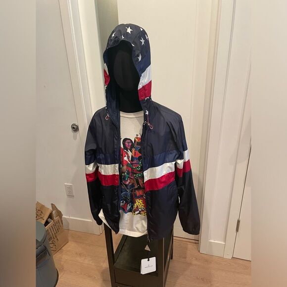 Moncler Windbreaker - Size Medium  - Moncler Hooded Jacket  - Summer Jacket - - Picture 5 of 17